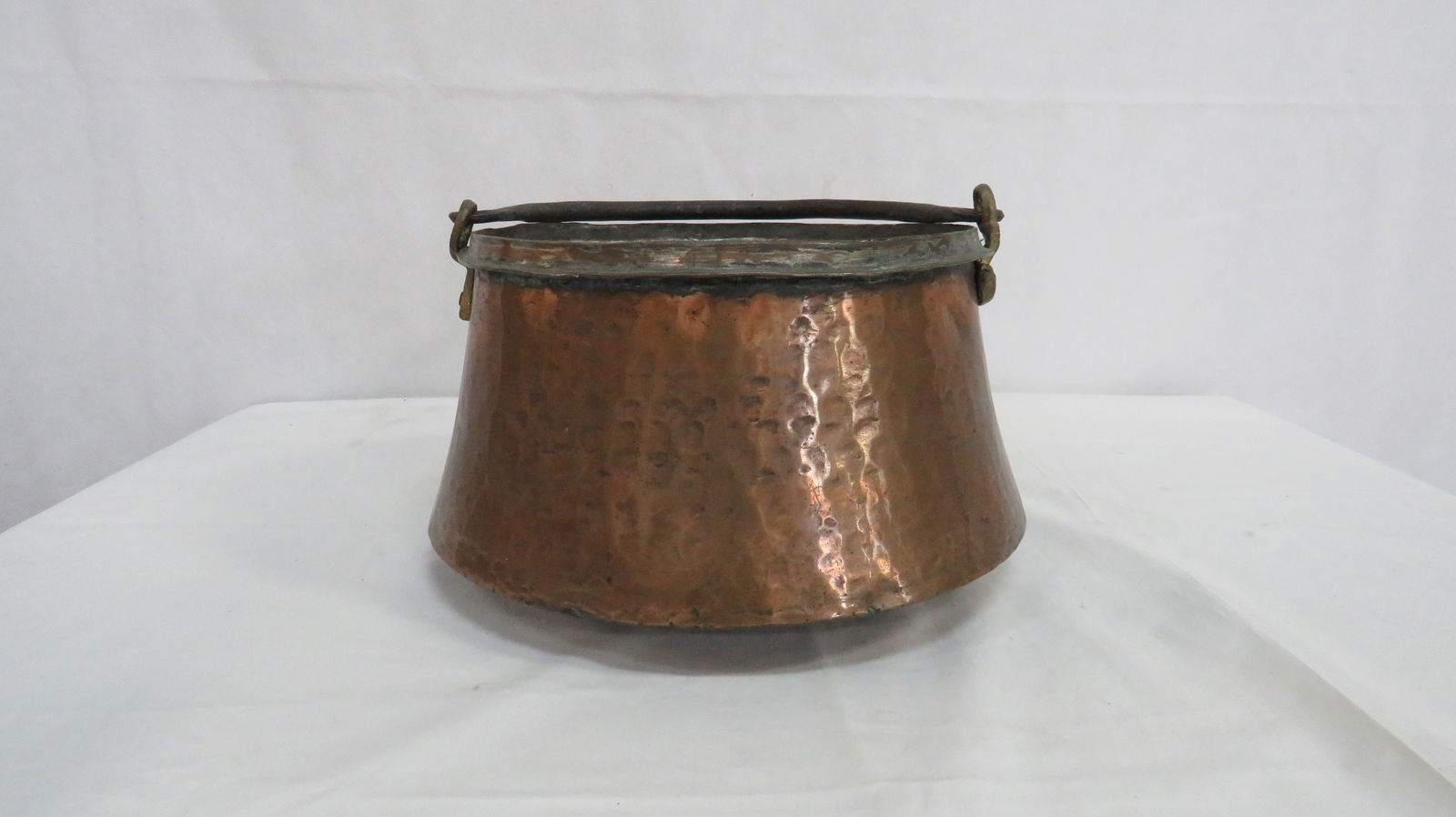 Antique Hand Hammered Copper Bucket (1 of 4)