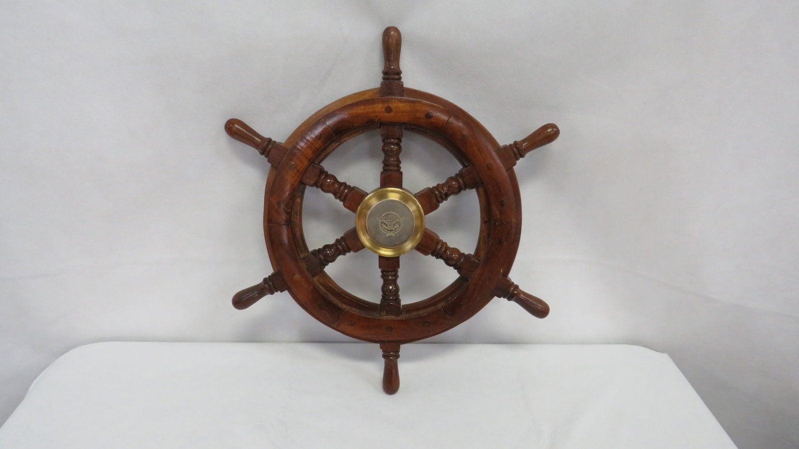 Vintage Mahogany and Brass 17" Ship's Wheel: Vintage Mahogany and Brass17" Ship's Wheel in good condition. 17.25"D