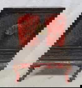 Antique Chinese Lacquered Chinoiserie Cabinet