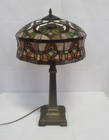 Tiffany Style Stained Glass Lamp