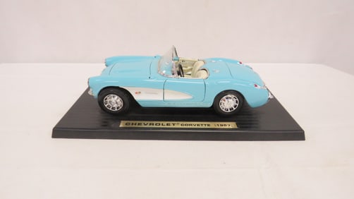 Metal Diecast Model 1957 Chevrolet Corvette