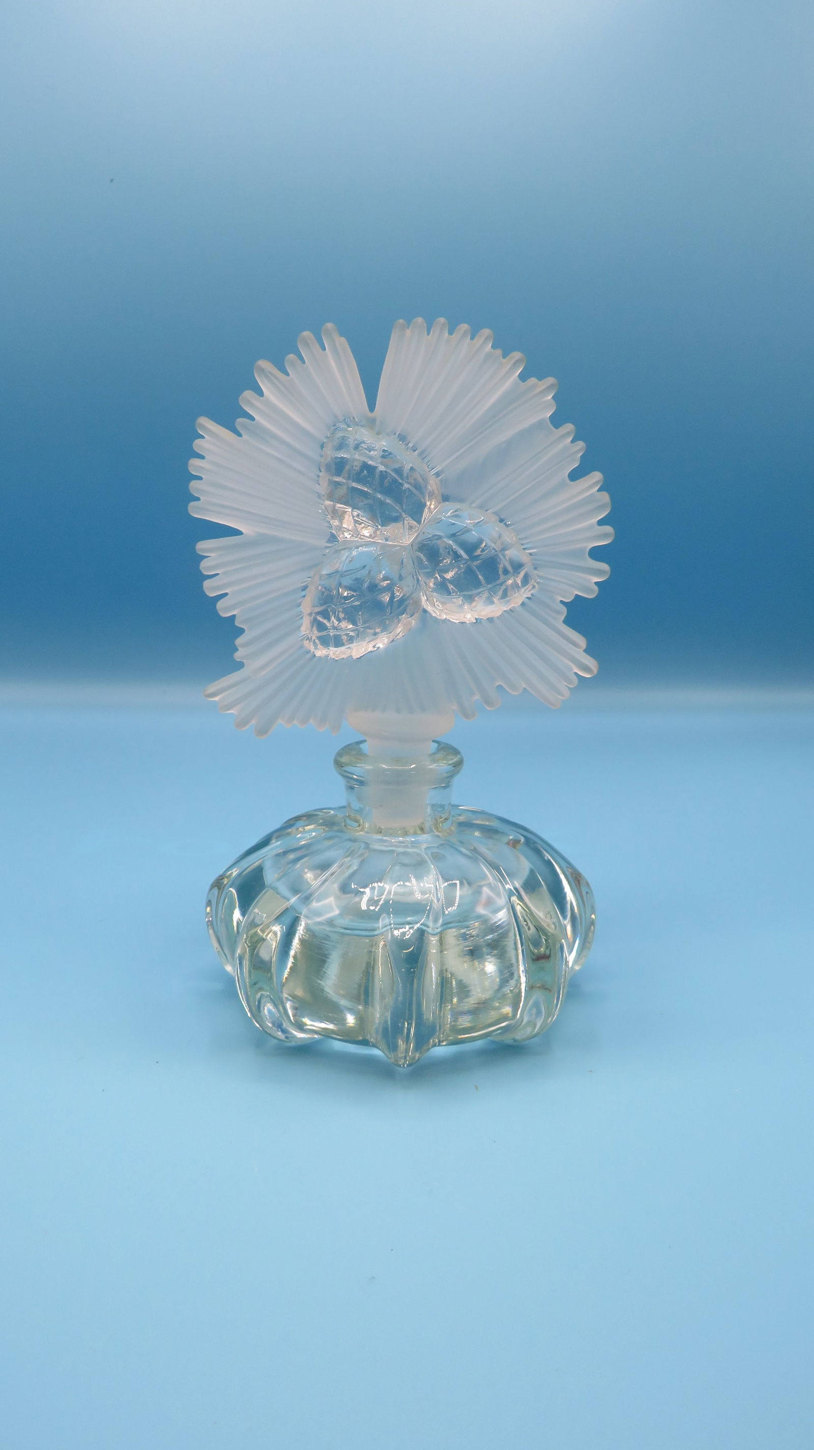 Vintage Deco Style Perfume Bottle Frosted Stopper (1 of 3)