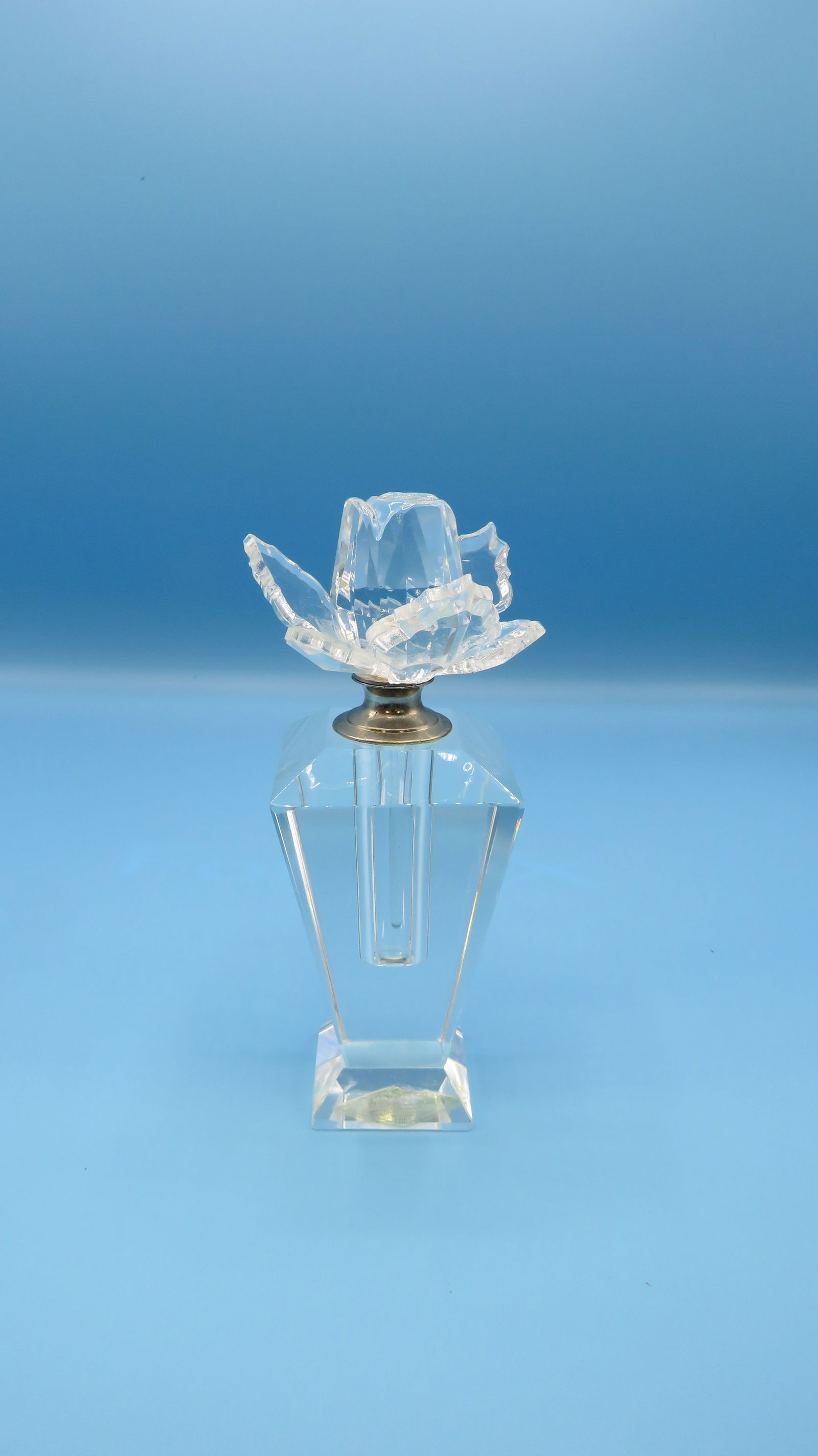 Vintage Shannon Crystal Rosebud Perfume Bottle (1 of 5)