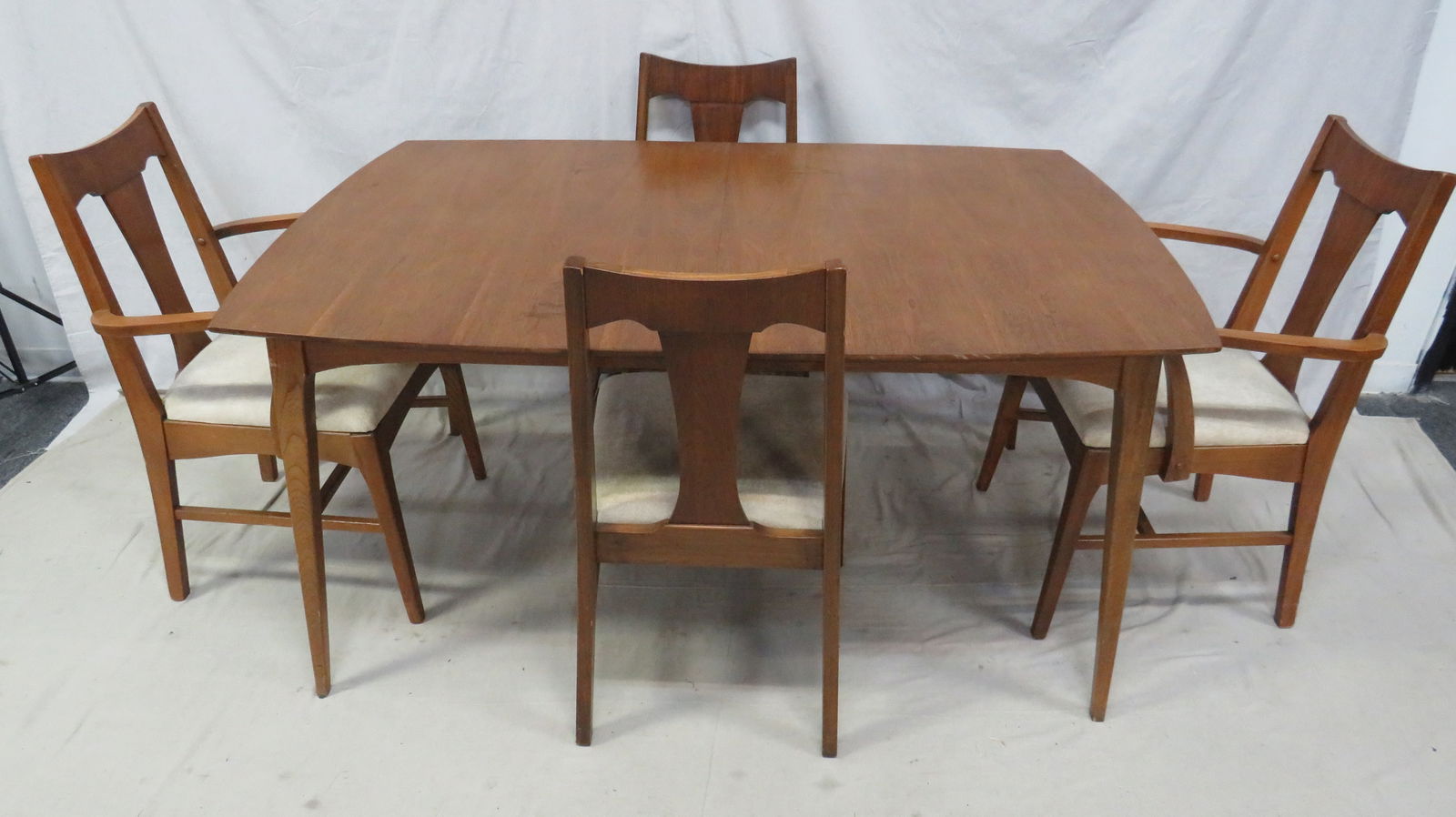 Mid Century Modern Dining Table and Chairs (1 of 3)