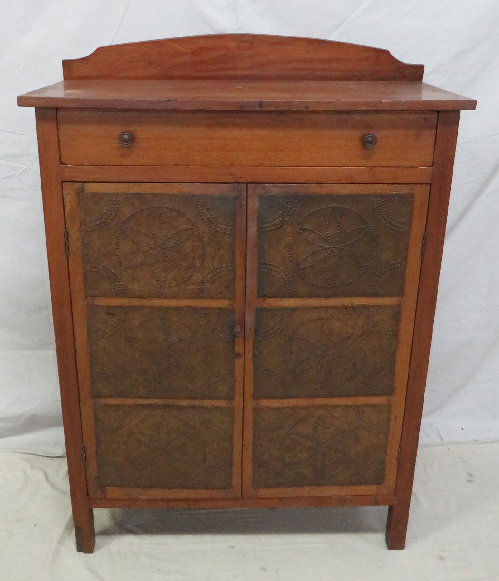 Primitive Walnut Six Tin Pie Safe (1 of 6)