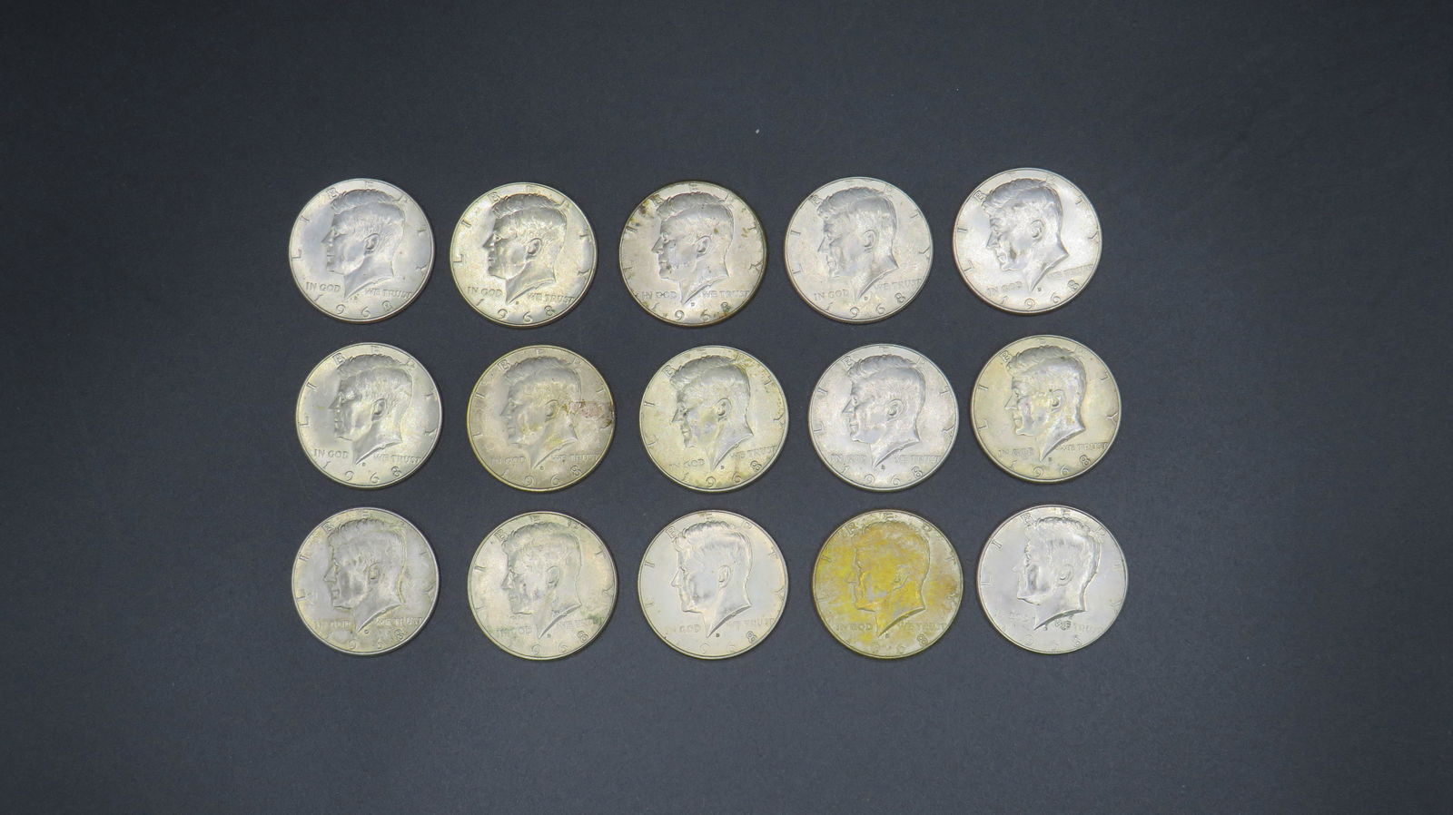 15 1968 Kennedy Half Dollars 40% Silver (1 of 2)