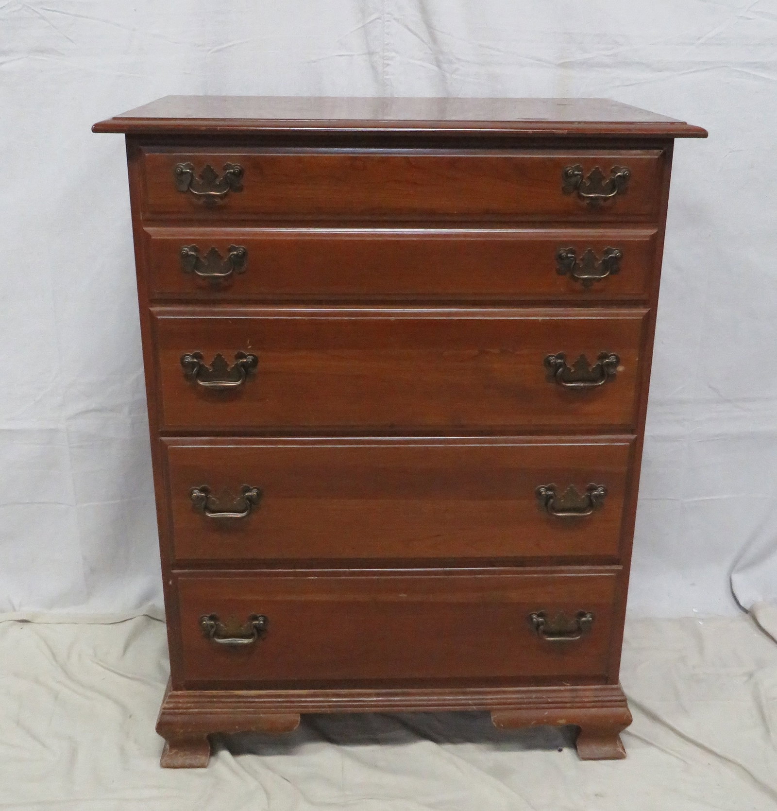 Vintage Cherry Chest of Drawers (1 of 4)