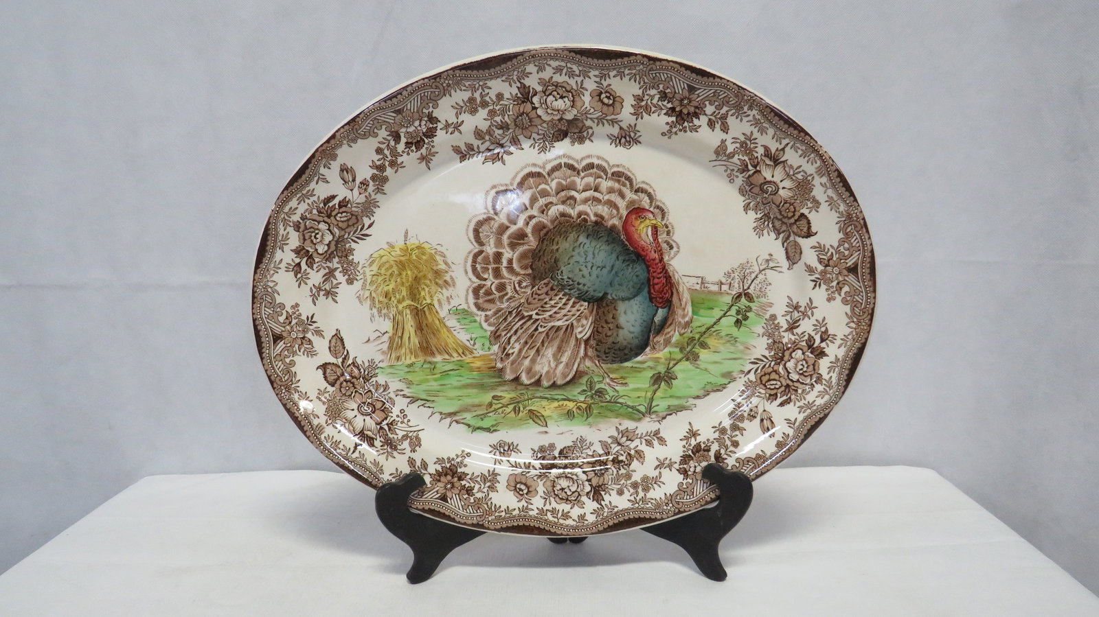 Clarice Cliff Royal Staffordshire Turkey Platter: Clarice Cliff Royal Staffordshire Turkey Platter in good condition. Colorful turkey and background in the tonquin pattern. 19.25" x 15.25"
