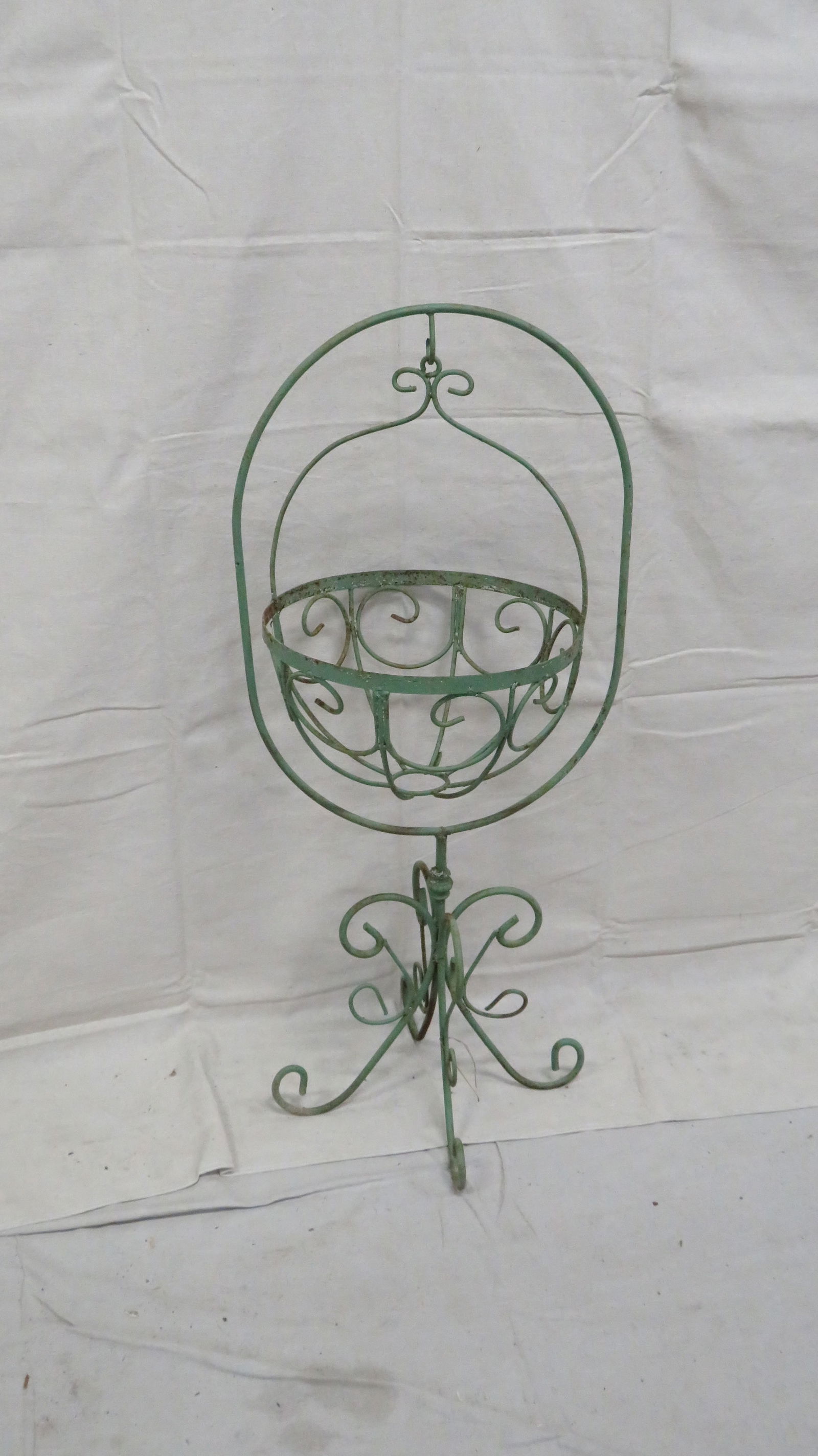 Wrought Iron Basket Planter (1 of 1)