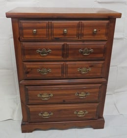 Vintage Chest of Drawers