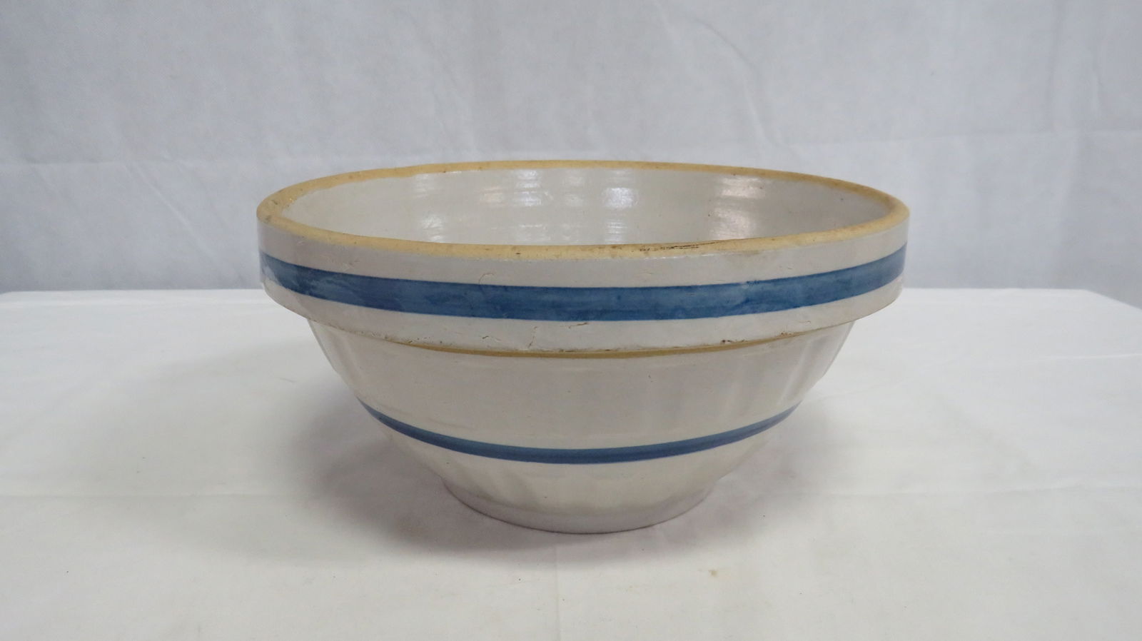 Vintage Blue Stripe Stoneware #10 Mixing Bowl: Vintage Blue Stripe Stoneware #10 Mixing Bowl. Good condition with some age lines. 5"H x 10"D