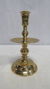 Virginia Metalcrafters CW 16-12 Candlestick: Virginia Metalcrafters CW 16-12 Solid Brass Mid Drip Candlestick in good condition. 8.5"H