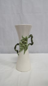Vintage 1950's Hull Pottery Tokay 12" Vase