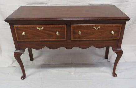 Henkel Harris Jamestown Colony Mahogany Server