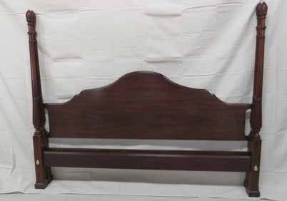 Henkel Harris King Size Poster Mahogany Bed