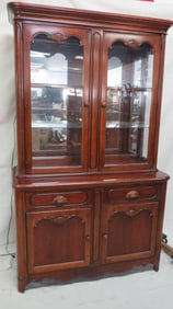 Vintage Pulaski Victorian Style China Cabinet