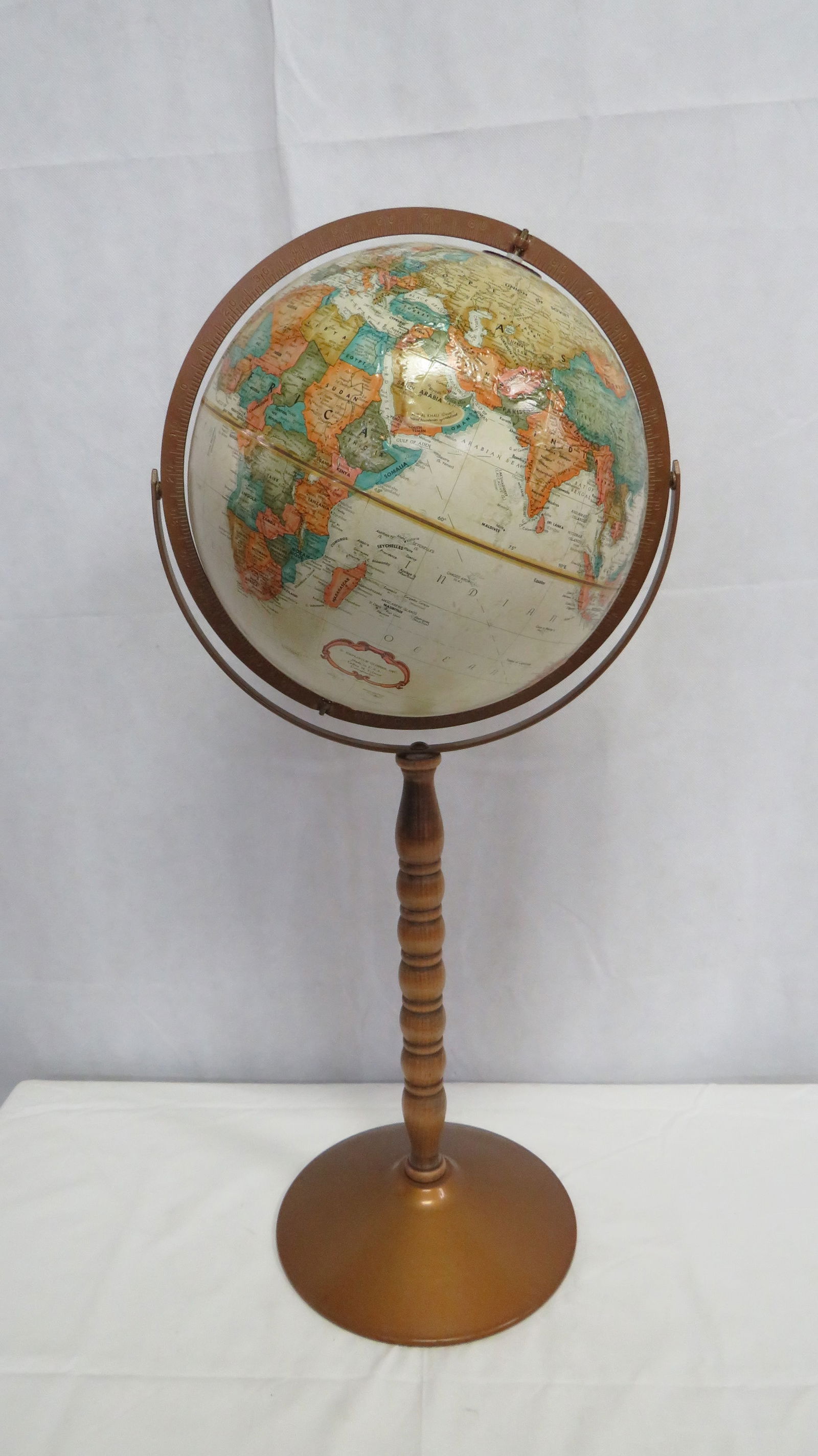 Vintage Repogle World Classic Globe on Stand (1 of 7)