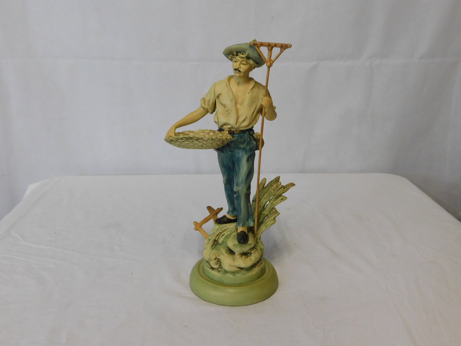 Collection Francaise Art Nouveau Spelter Farmer: Collection Francaise Art Nouveau Spelter Farmer Statue. Marked Collection Francaise, Made in USA.13"H in good condition with some small scratches.