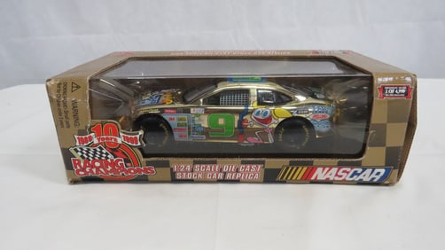 Vintage Nascar 1/24 Diecast Jerry Nadeau Gold Car