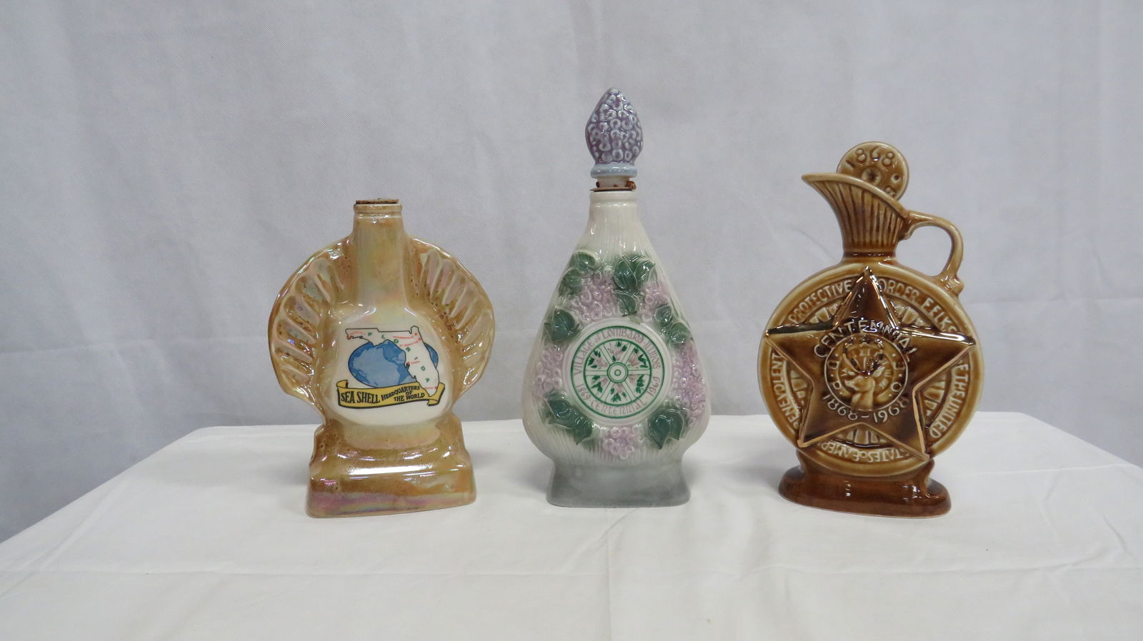 Vintage Jim Beam Decanters: Vintage Jim Beam Decanters in good condition.