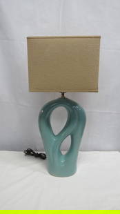 Modern Ceramic Turquoise Table Lamp: Modern Ceramic Turquoise Table Lamp in good condition. 27"H