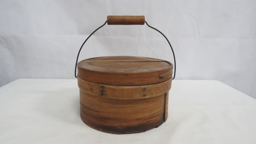 Early Shaker Bentwood Pantry Box with Lid