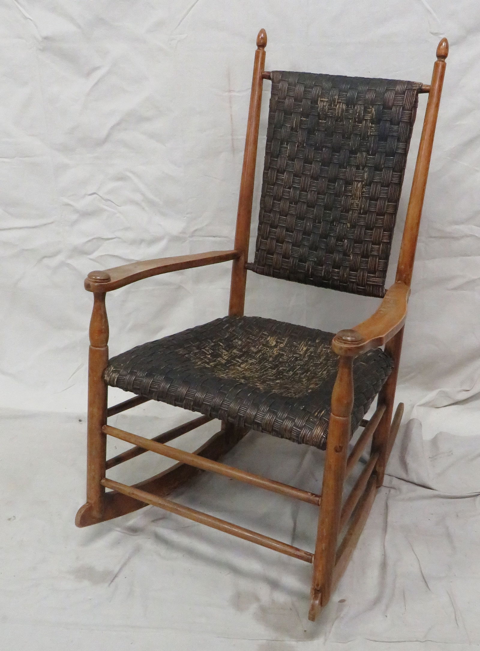 Antique Primitive New England Shaker Rocker (1 of 3)