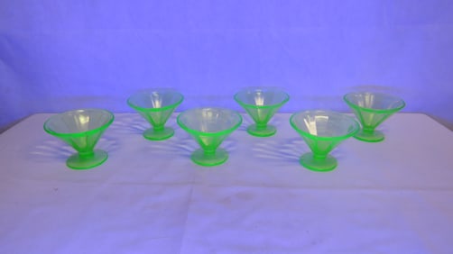 6 Uranium Glass Vintage Footed Dessert Bowls