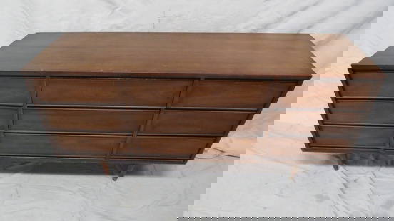 Mid Century Modern Dixie Dresser: Mid Century Modern Dixie Dresser in good condition, 30''H x 64''W x 19.5''D