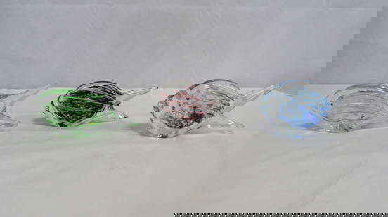 3 Vintage Murano Style Art Glass Fish Paperweight: 3 Vintage Murano Style Art Glass Fish Paperweights in good condition. 3"H x 6"L