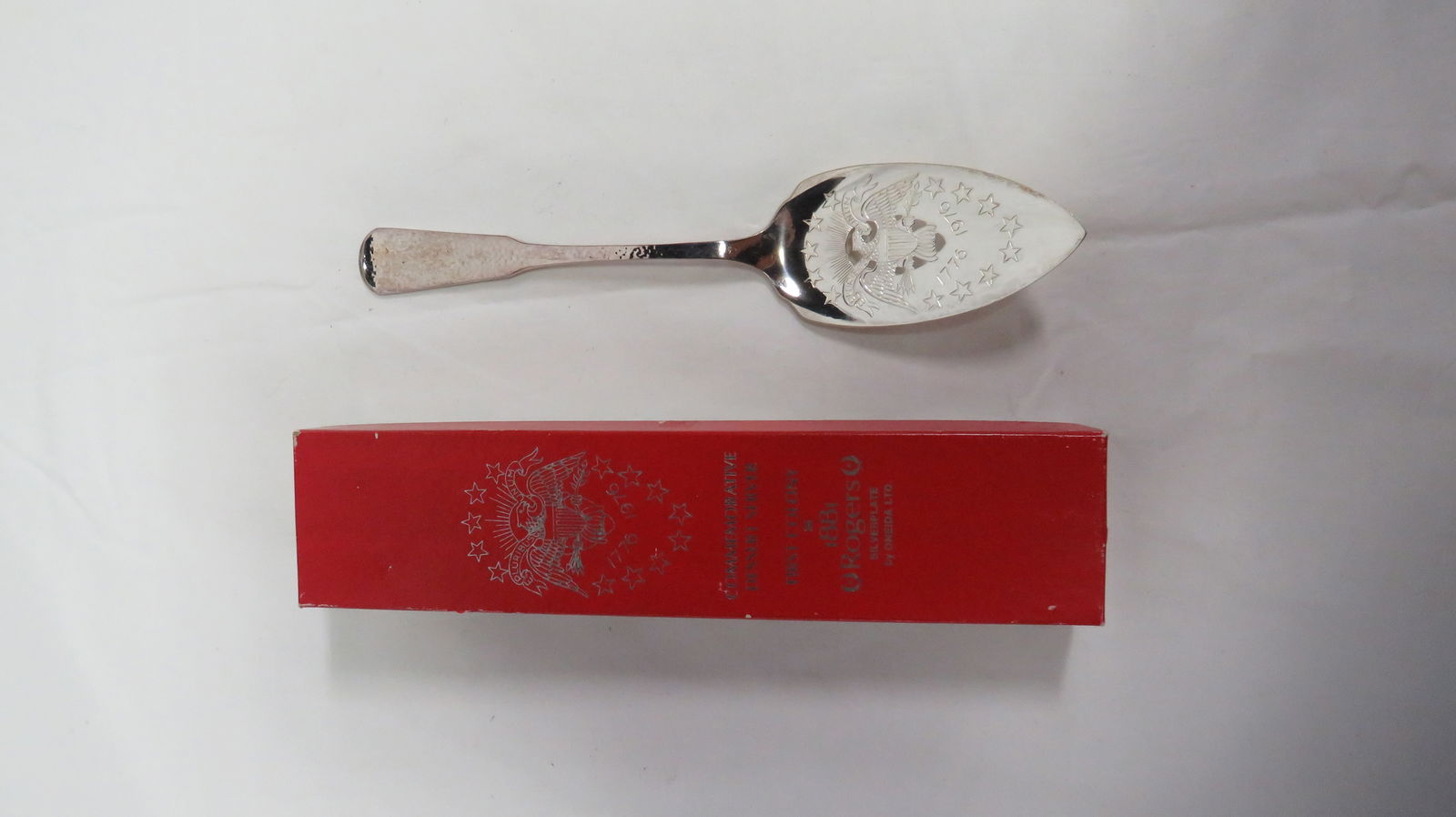 First Colony Commemorative Dessert Server Eagle (1 of 3)