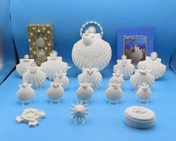 20pc Margaret Furlong Coral Bells & Cockle Shells