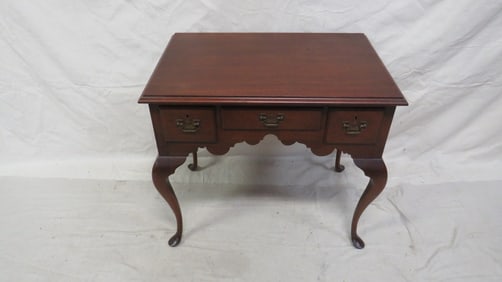 Vintage Mahogany Biggs Queen Anne Lowboy