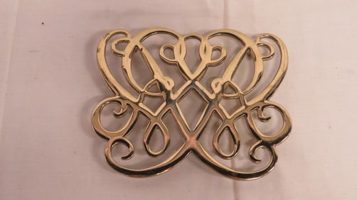 Virginia Metalcrafters CW 10-50 Brass Trivet