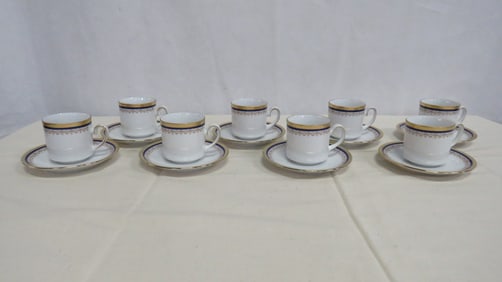 8 Porcelain Demi-Tasse Bavarian Cups & Saucers