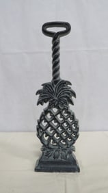 Virginia Metalcrafters Iron Pineapple Door Stop