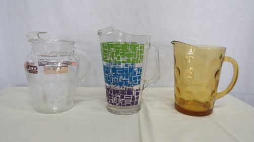 3 MCM Ice Lip Beverage Pitchers