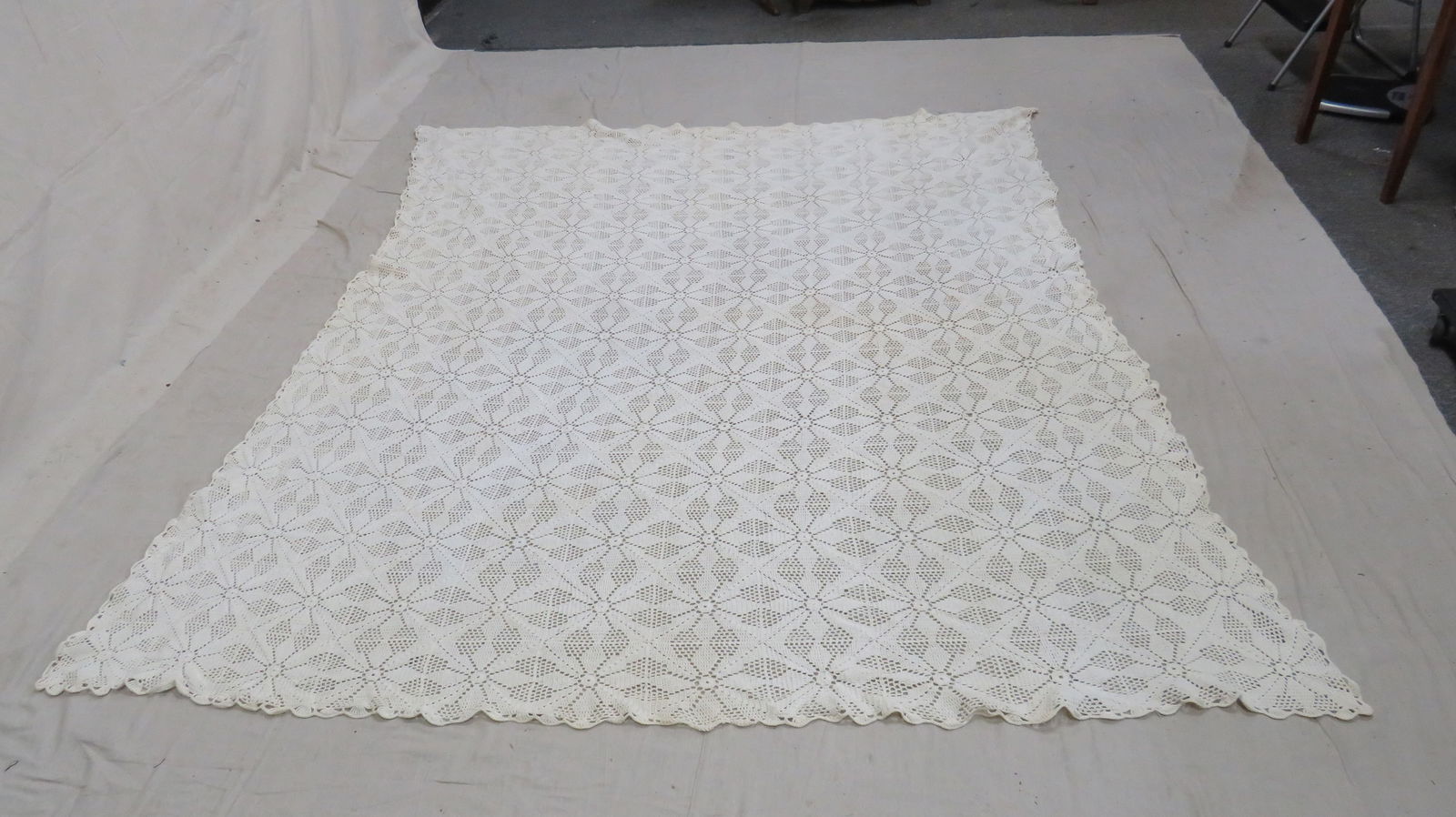 Vintage Hand Crocheted Coverlet (1 of 2)