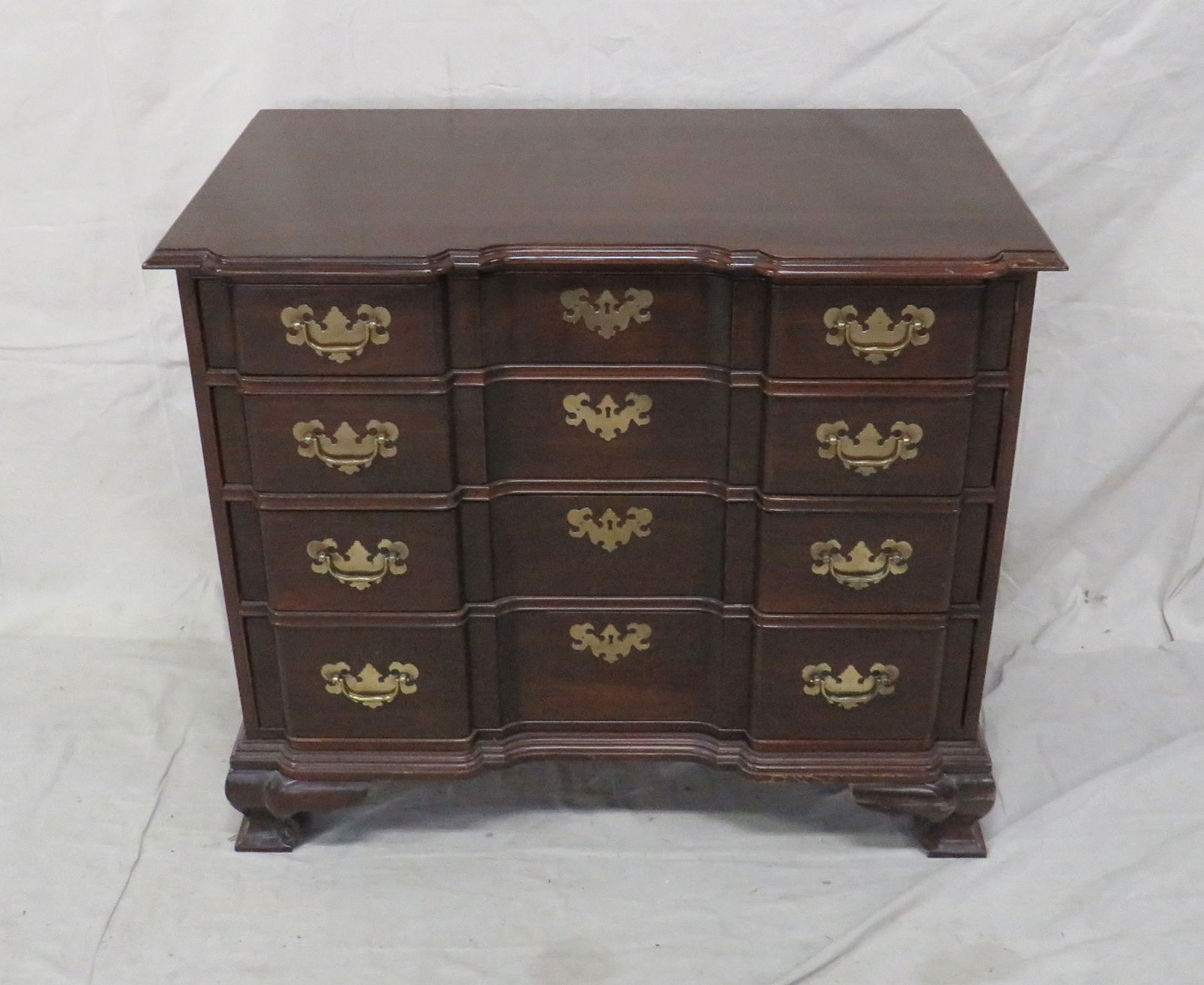 Vintage Ethan Allen Georgian Block Front Chest (1 of 5)