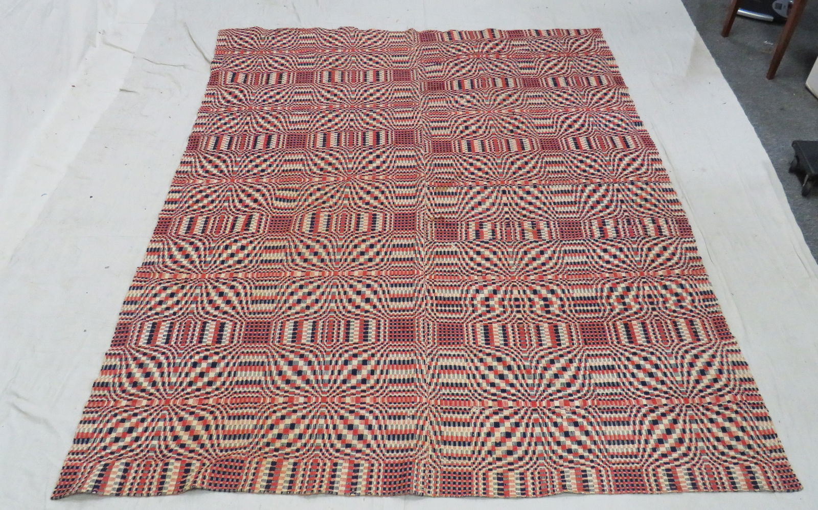 1800's Double Bowknot Overshot Homespun Coverlet (1 of 4)