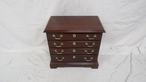 Councill Craftsmen Georgian Bedside Chest