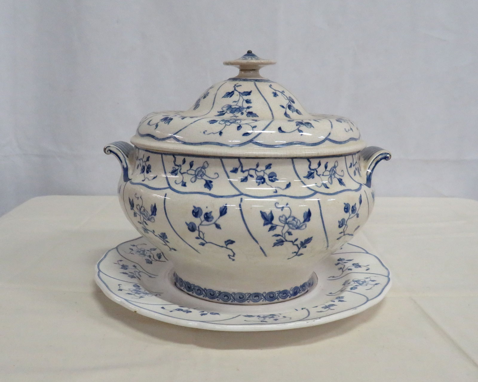 Antique Minton Blue & White Tureen Kent Pattern (1 of 7)