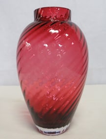 Vintage Tiffany & Co Cranberry Optic Swirl Vase
