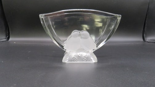 Vintage Signed Verlys Lovebirds Art Glass Vase