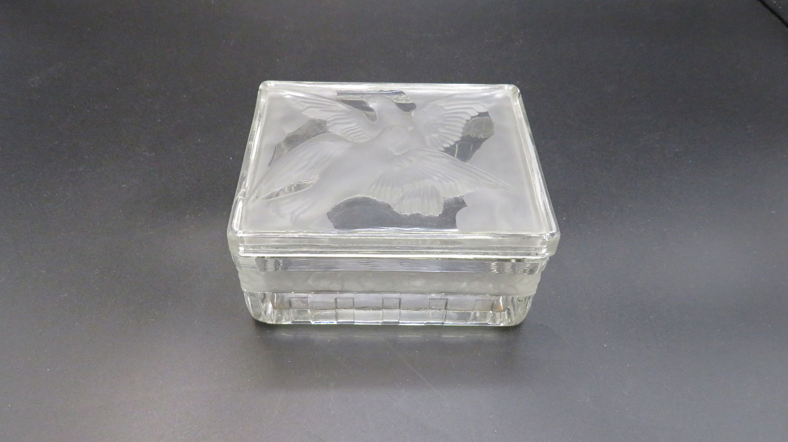 Verlys "Two Doves" Covered Crystal Box: Verlys "Two Doves" Covered Crystal Box in good condition. High relief frosted doves in flight on lid with frosted band around the box. 2.5"H x 4.75"L x 3.75"W