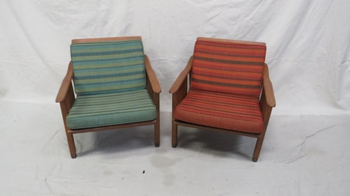Pair of Mid Century Modern Lounge Chairs