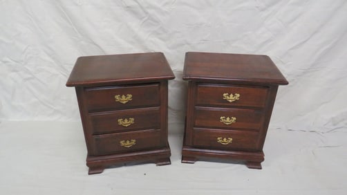 Vintage Cherry Traditional Nighstands