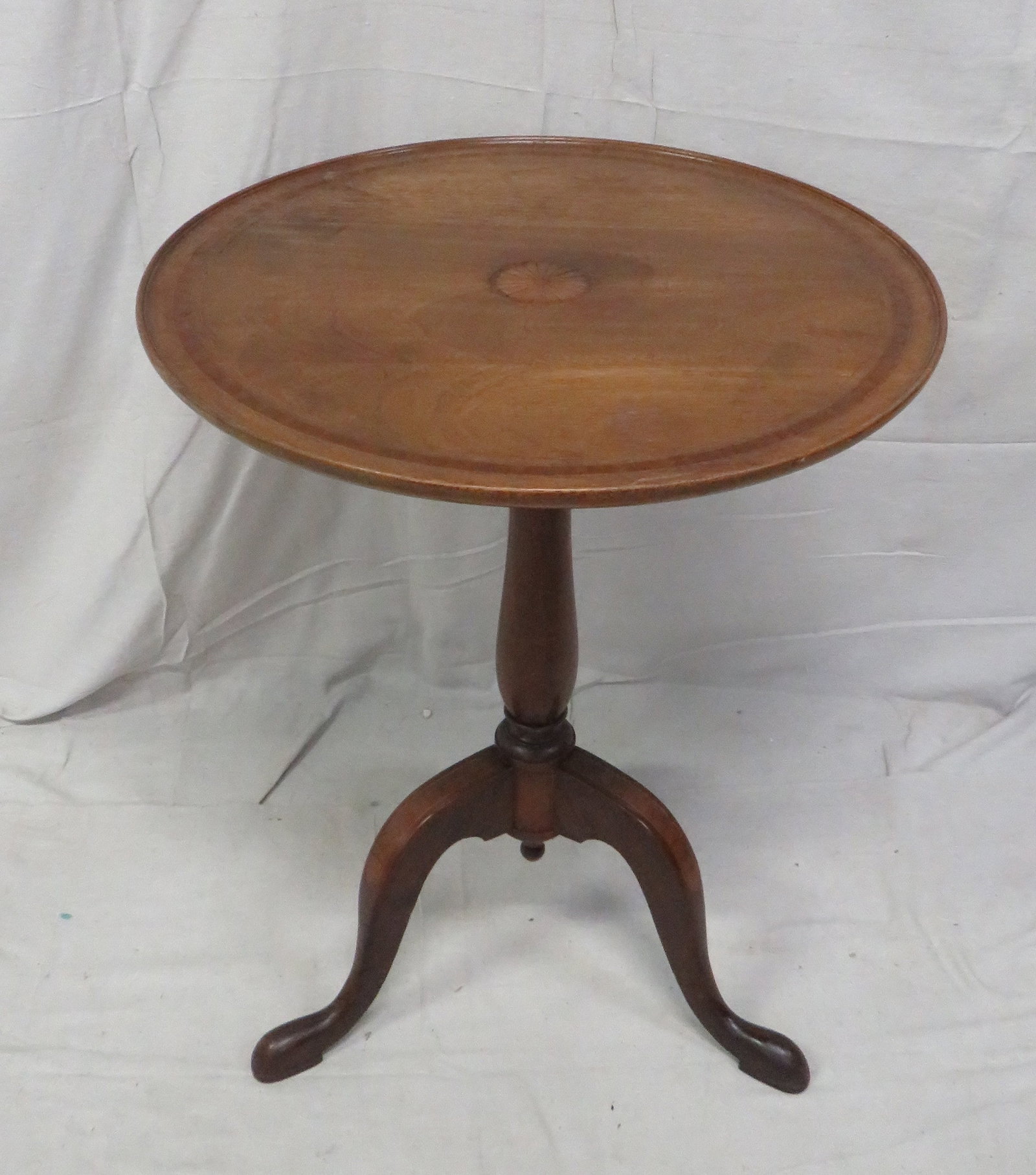 Federal Inlaid Tilt-top Table String Inlay (1 of 4)