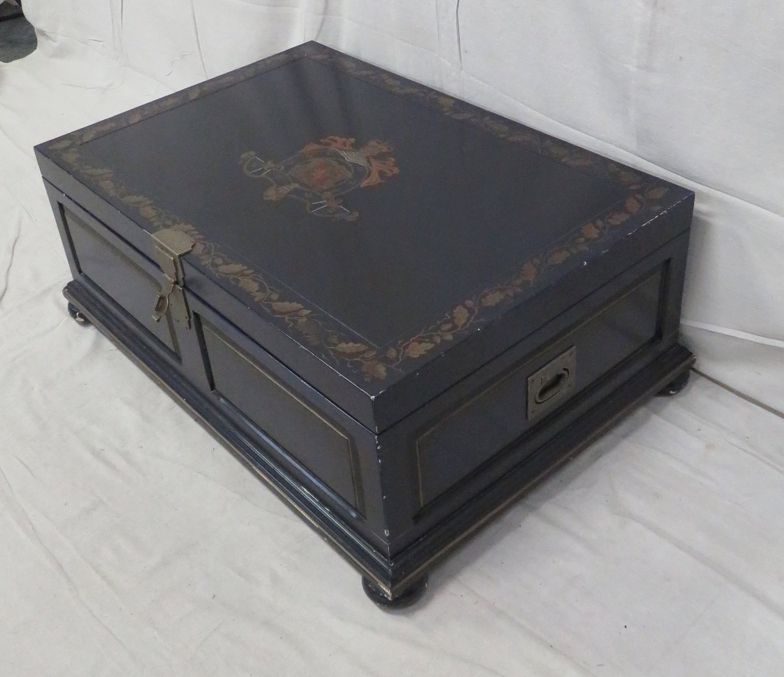 Black Lacquer Storage Trunk - 4