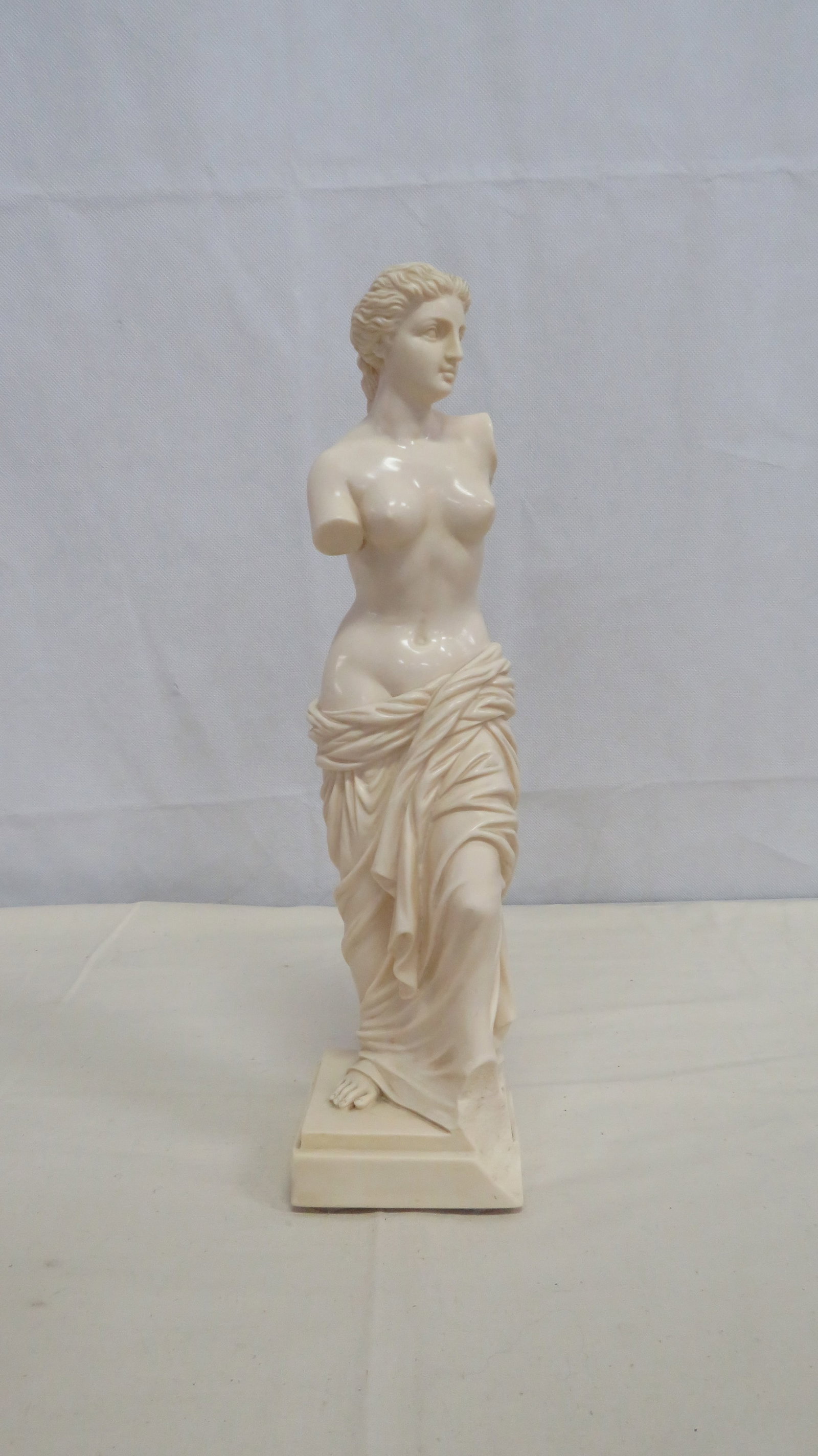 Vintage Venus de Milo Italian Sculpture (1 of 7)